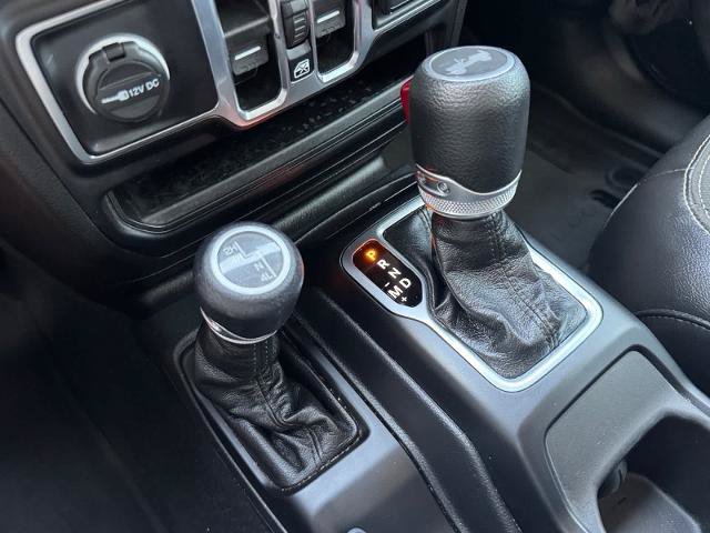 Used 2023 Jeep Wrangler Unlimited Sport AWD/4WD image 25