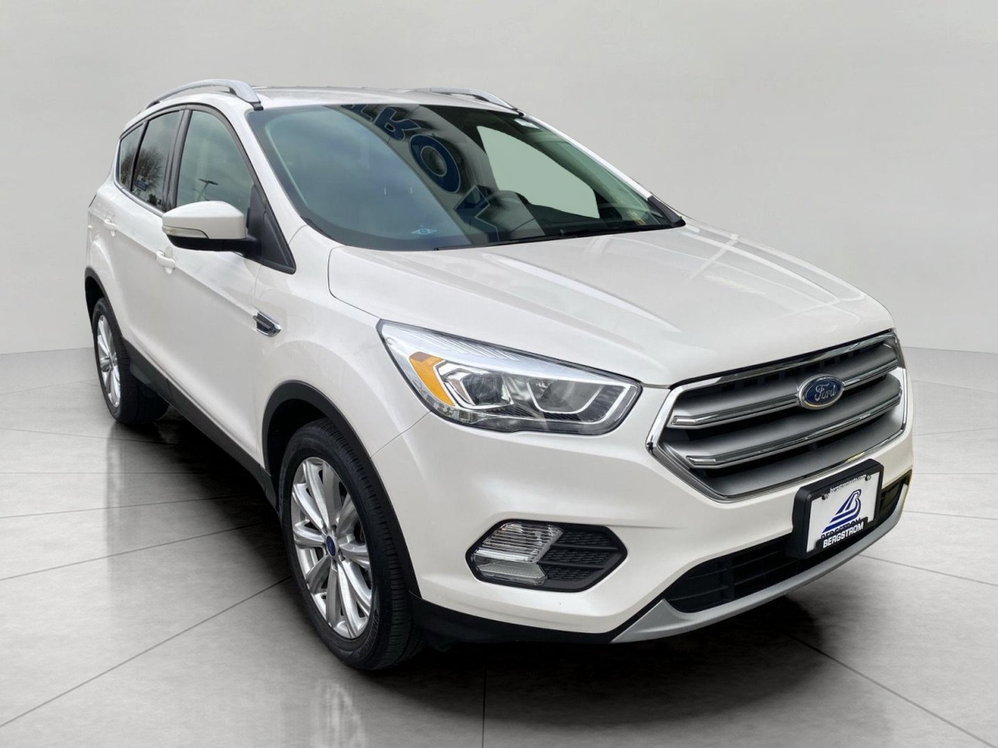 Certified 2017 Ford Escape Titanium AWD/4WD image 1