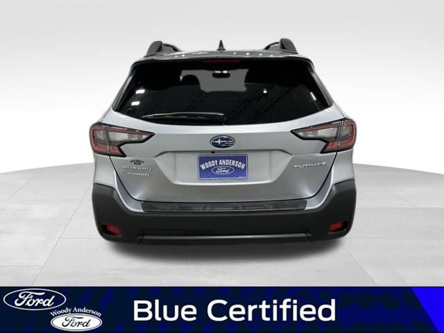 Used 2025 Subaru Outback Premium image 3