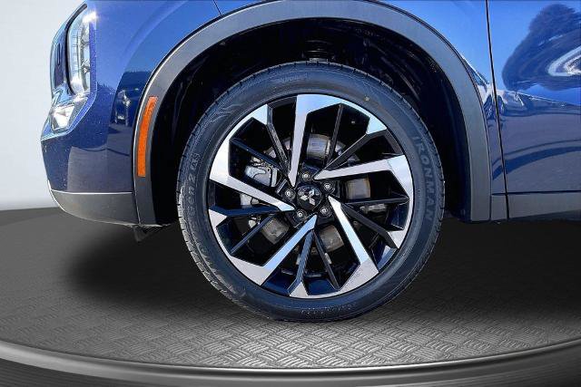 Used 2024 Mitsubishi Outlander SE AWD/4WD image 9