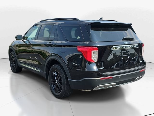 Certified 2023 Ford Explorer XLT w/ Equipment Group 202A AWD/4WD image 5