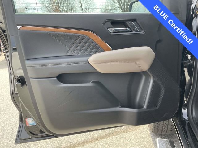 Used 2023 GMC Canyon Denali image 14