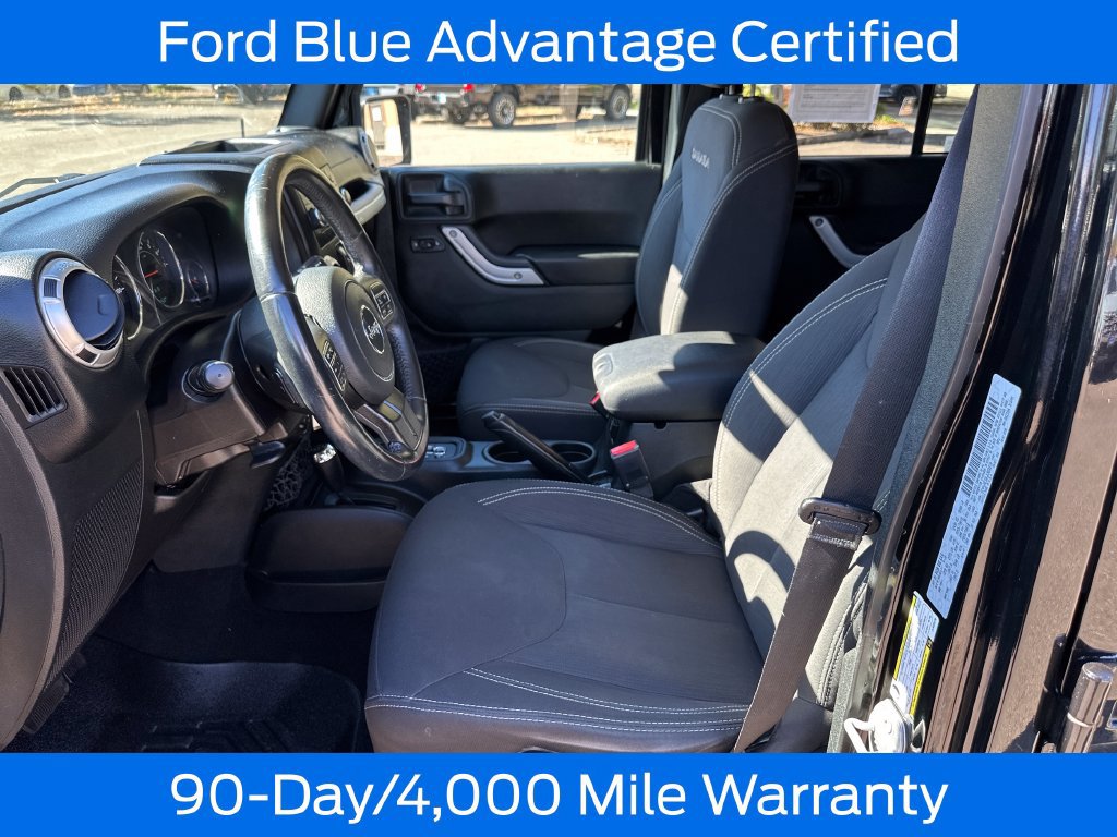Used 2018 Jeep Wrangler Unlimited Sahara w/ Connectivity Group AWD/4WD image 15
