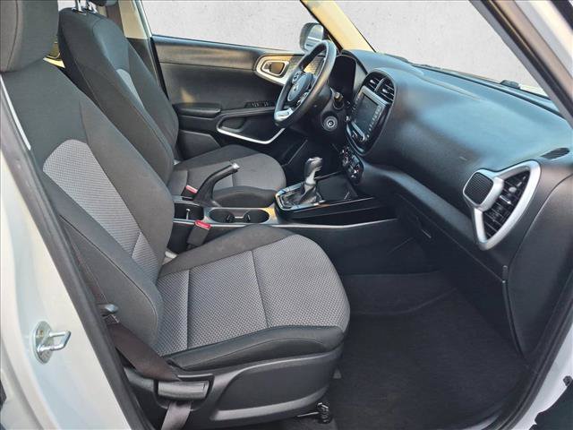 Used 2020 Kia Soul LX FWD image 20