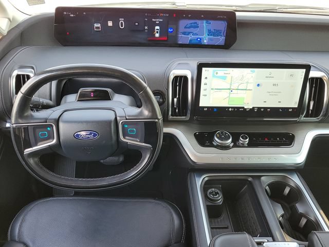 Certified 2025 Ford Expedition Platinum AWD/4WD image 10