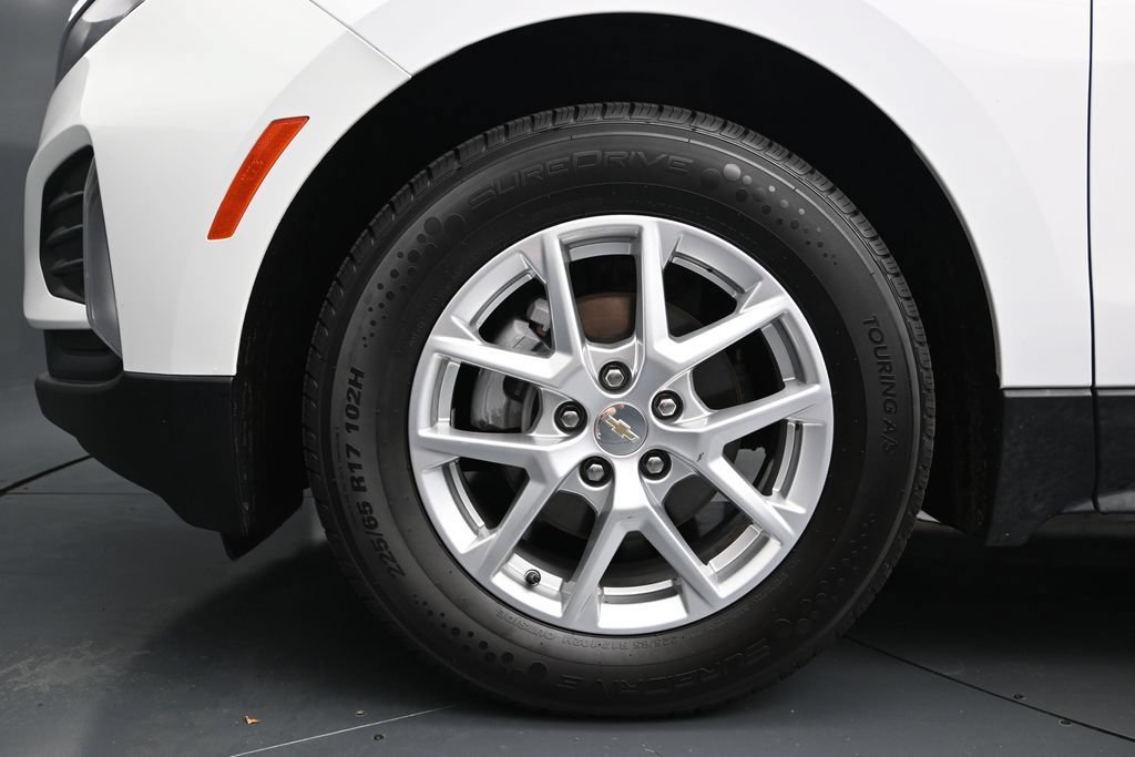 Used 2024 Chevrolet Equinox LT FWD image 12