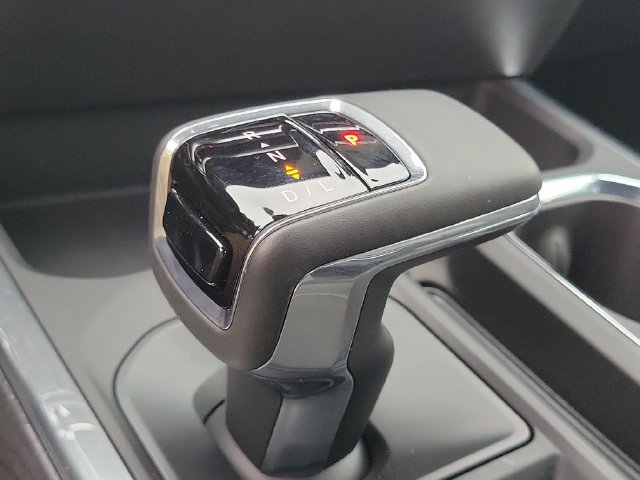 Used 2025 Chevrolet Silverado 1500 LTZ AWD/4WD image 24