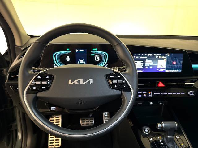Used 2023 Kia Niro EX Touring FWD image 8