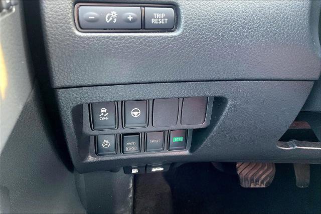 Used 2022 Nissan Rogue Sport SV w/ Technology Package image 34