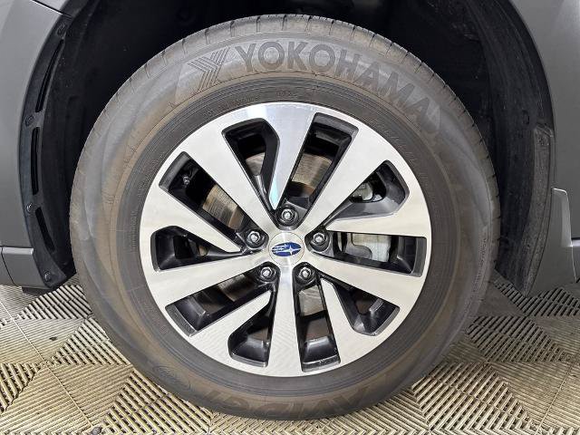 Used 2025 Subaru Outback Premium AWD/4WD image 11