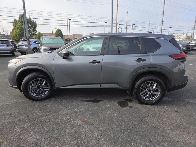 Used 2024 Nissan Rogue S AWD/4WD image 28