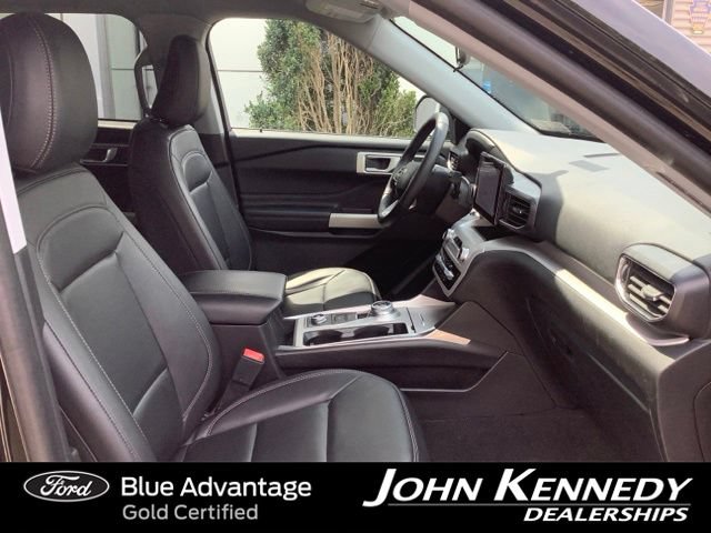 Certified 2023 Ford Explorer XLT w/ Equipment Group 202A AWD/4WD image 24