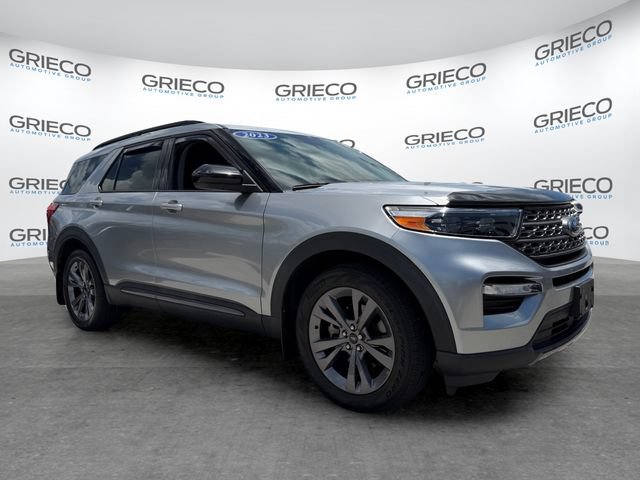 Certified 2023 Ford Explorer XLT w/ Equipment Group 202A RWD image 1