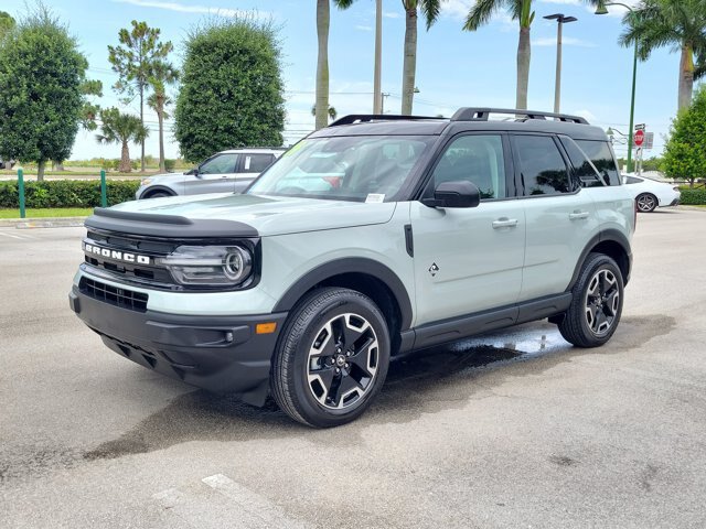 Certified 2024 Ford Bronco Sport Outer Banks AWD/4WD image 3