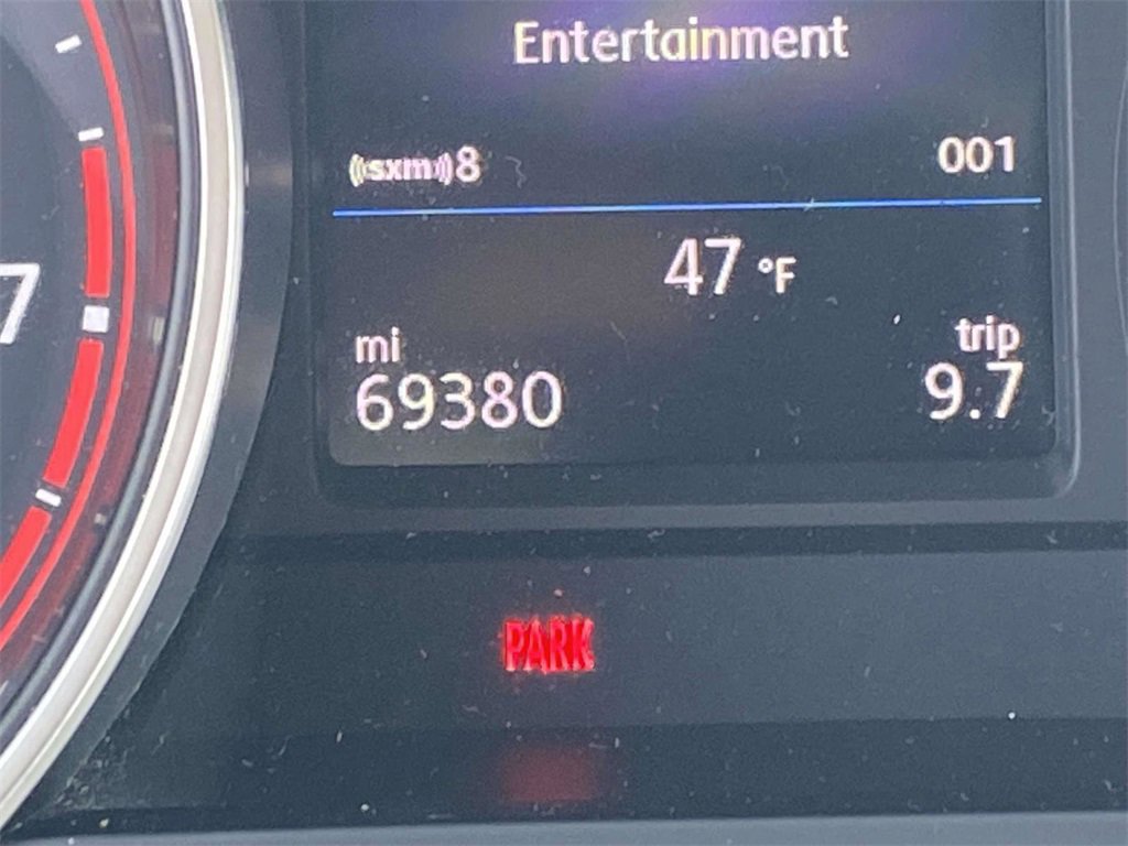 Used 2019 Volkswagen Tiguan SE image 30