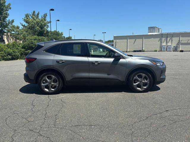 Certified 2025 Ford Escape ST-Line w/ Equipment Group 301A image 6