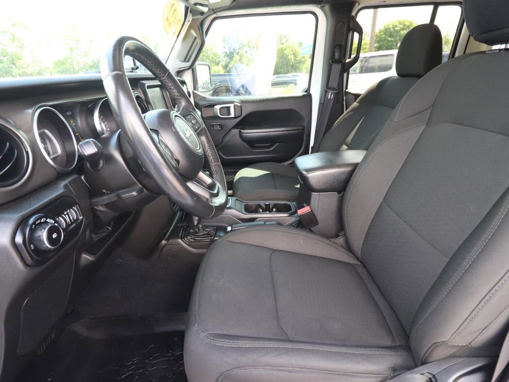 Used 2022 Jeep Wrangler Unlimited Sport AWD/4WD image 8