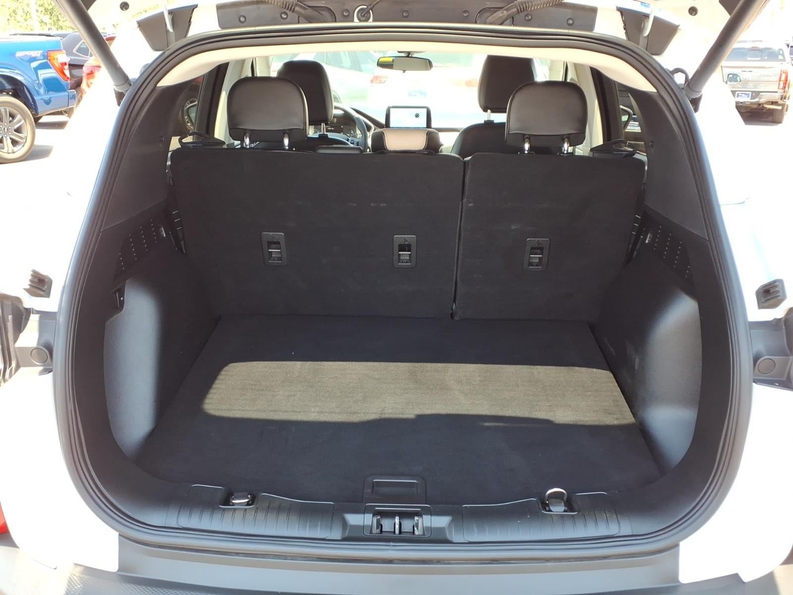 Certified 2022 Ford Escape SEL FWD image 16