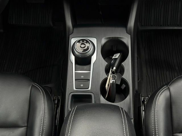 Certified 2023 Ford Escape Platinum AWD/4WD image 30