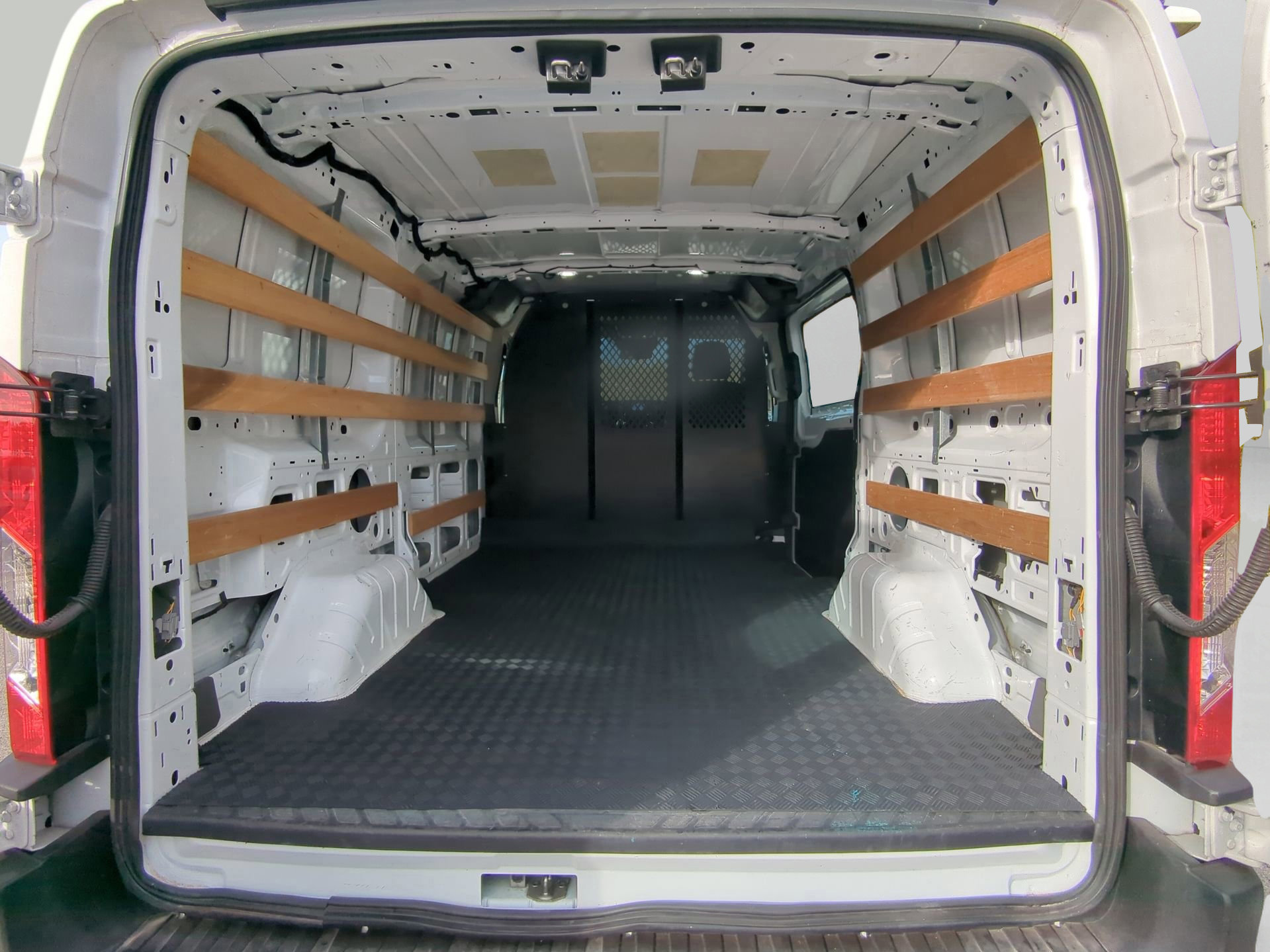 Certified 2024 Ford Transit 250 w/ Exterior Upgrade Package image 38