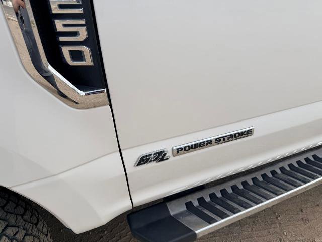 Certified 2019 Ford F250 Lariat w/ Chrome Package image 13