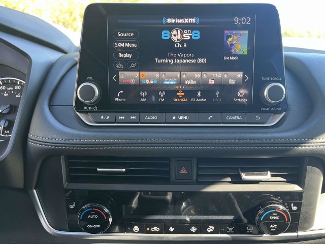 Used 2024 Nissan Rogue SV w/ SV Premium Package FWD image 26