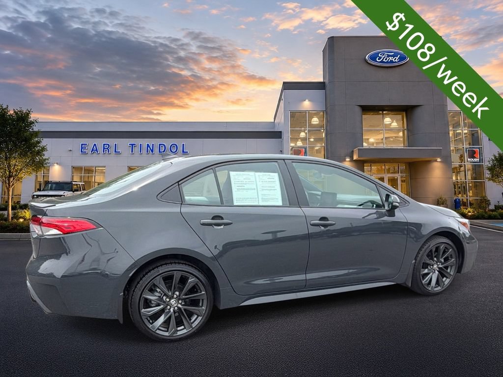 Used 2025 Toyota Corolla SE FWD image 9