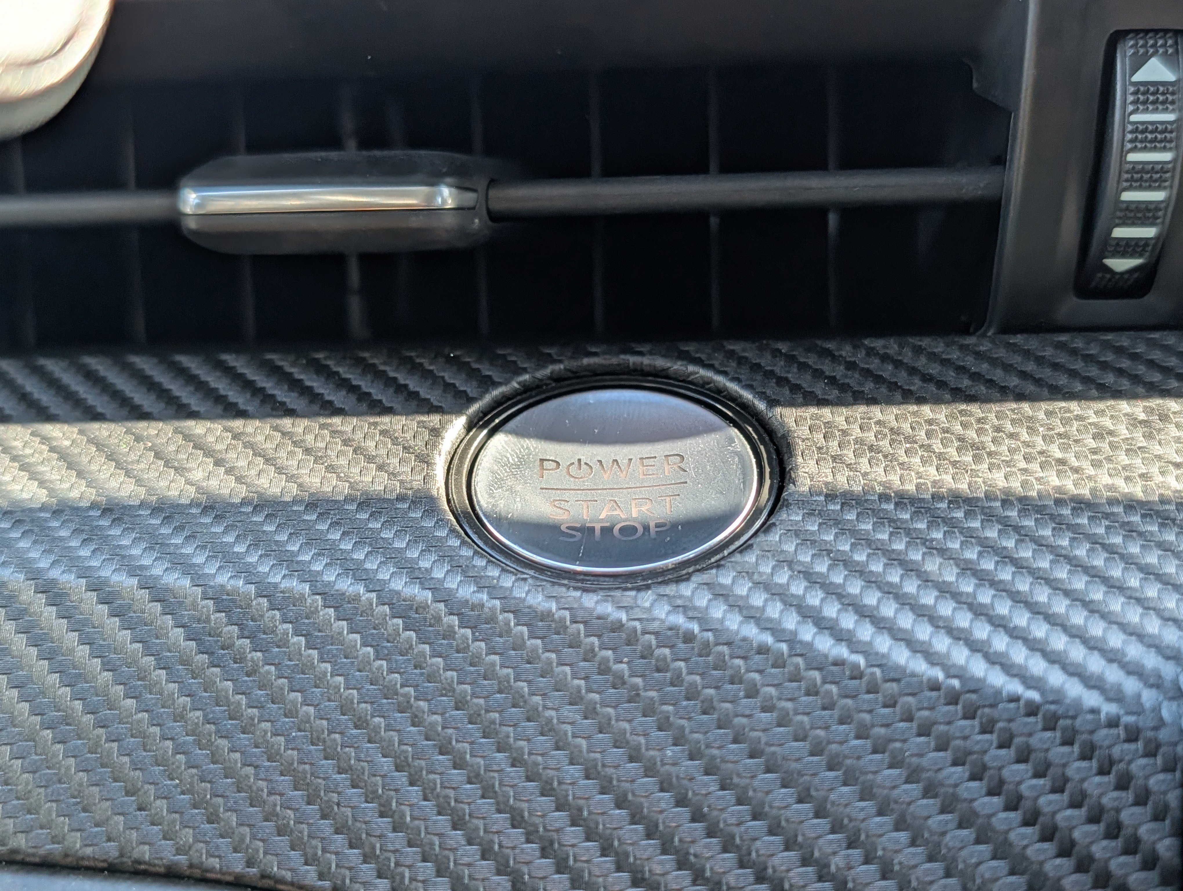 Certified 2025 Ford Mustang Mach-E Select RWD image 31