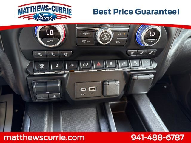 Used 2022 GMC Sierra 3500 AT4 w/ AT4 Premium Plus Package AWD/4WD image 23