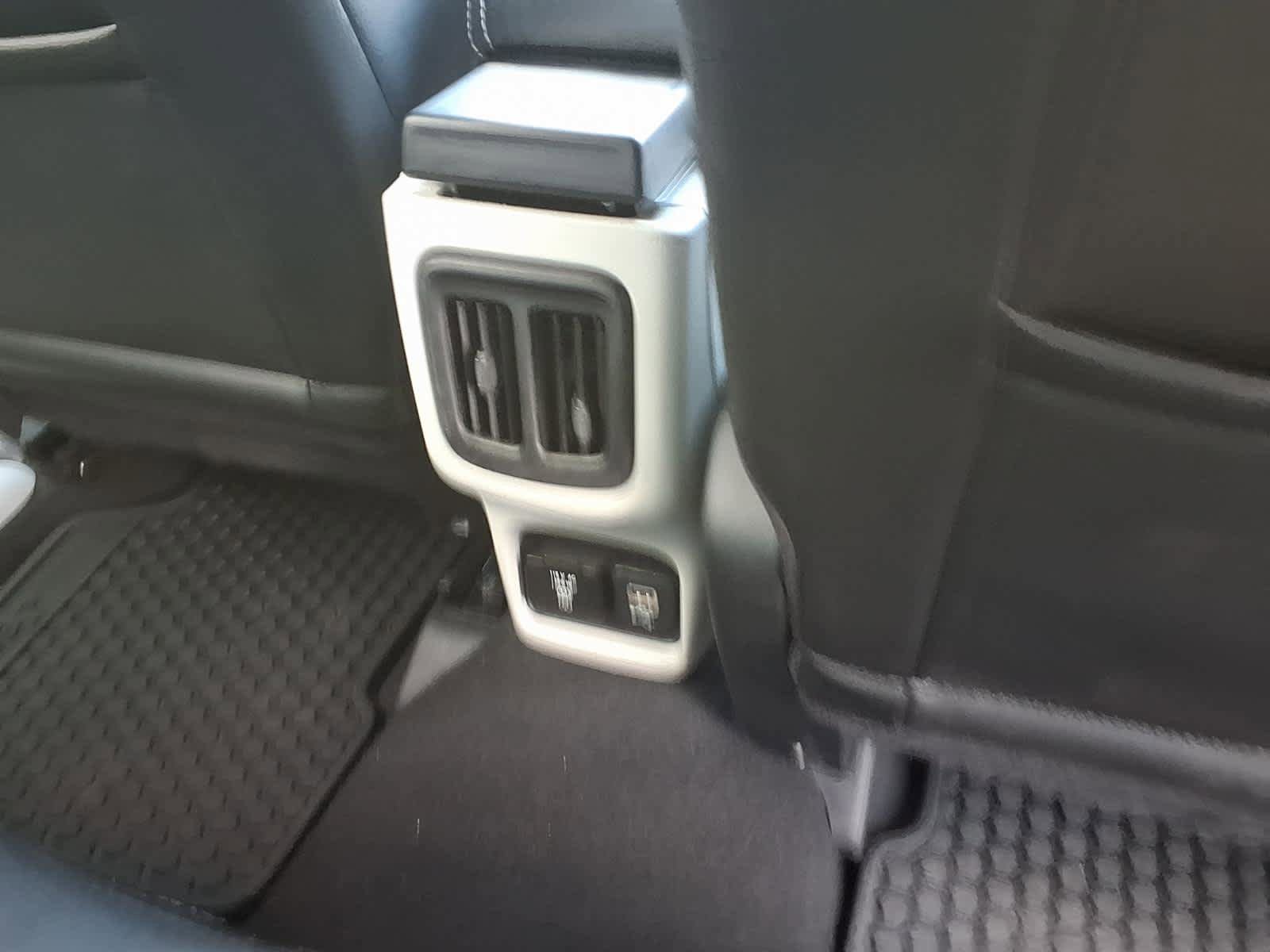 Used 2021 Jeep Compass Latitude w/ Convenience Group FWD image 27
