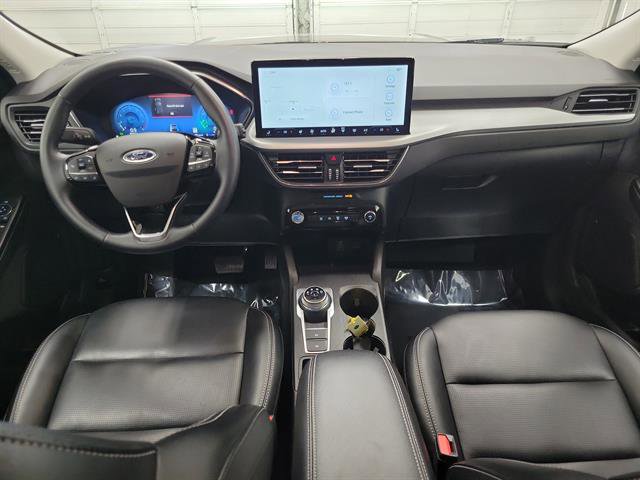 Certified 2025 Ford Escape Platinum AWD/4WD image 12