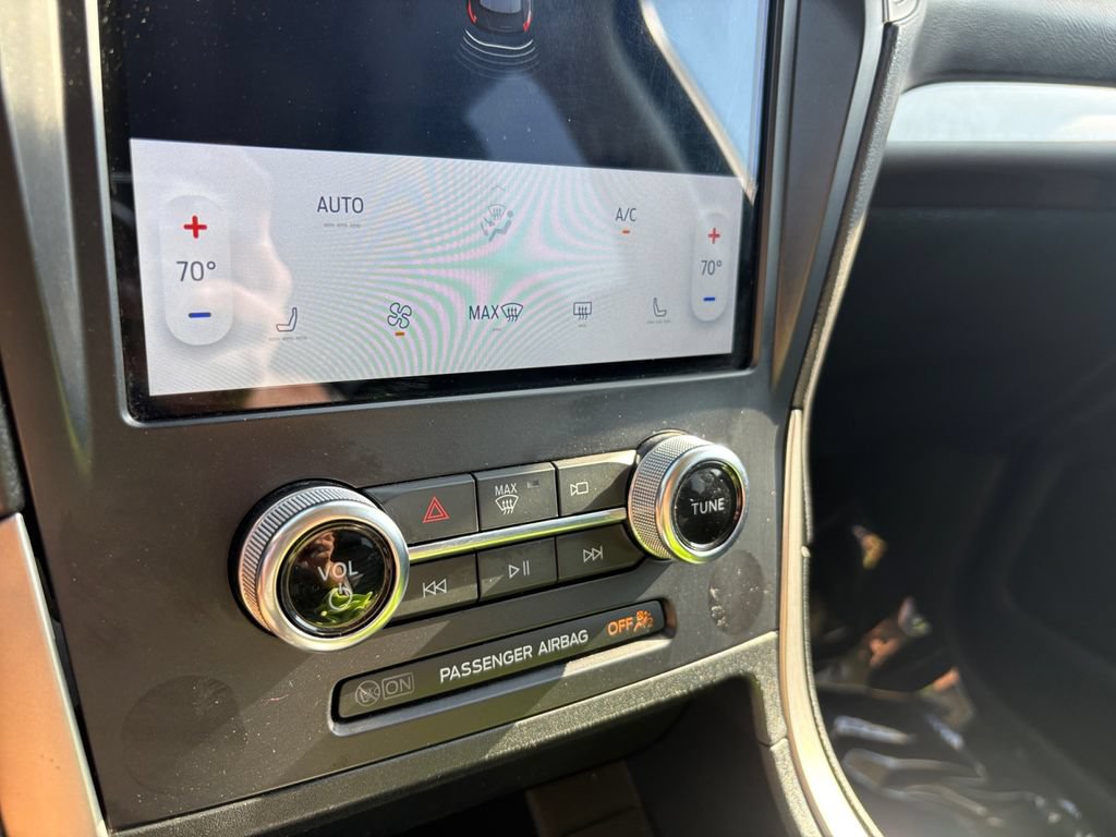 Certified 2024 Ford Edge SEL AWD/4WD image 17