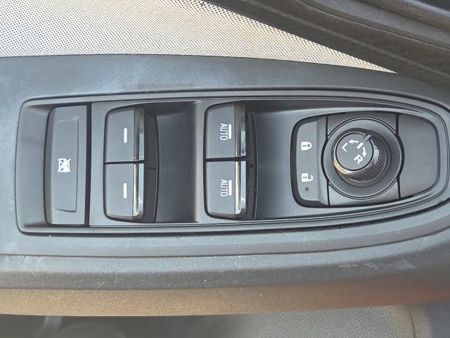 Used 2018 Subaru Crosstrek 2.0i Premium w/ Eyesight System AWD/4WD image 16