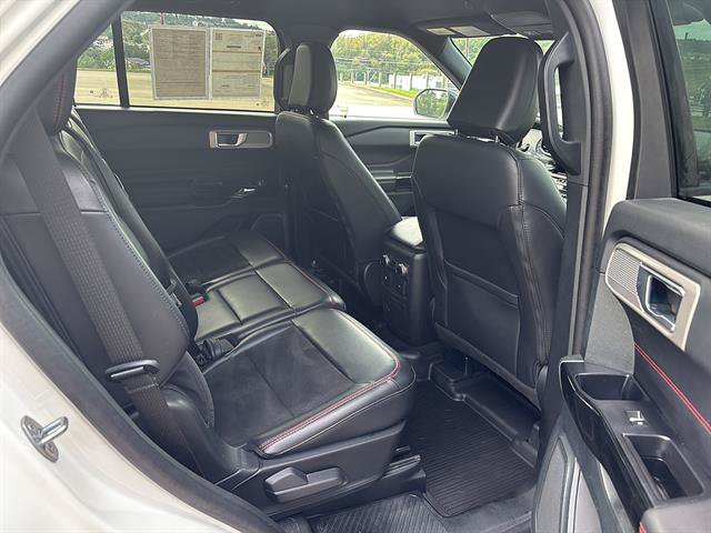 Certified 2024 Ford Explorer ST-Line w/ Class IV Trailer Tow Package AWD/4WD image 19