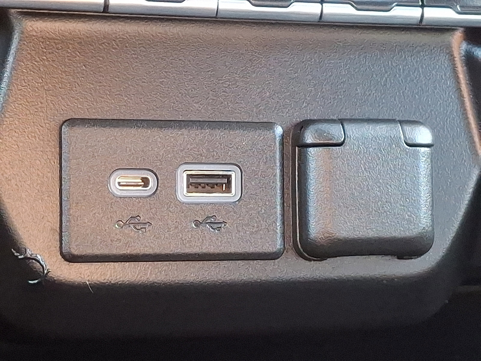 Used 2021 Chevrolet Silverado 1500 Custom image 21