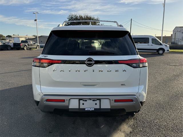 Used 2022 Nissan Pathfinder SL image 4