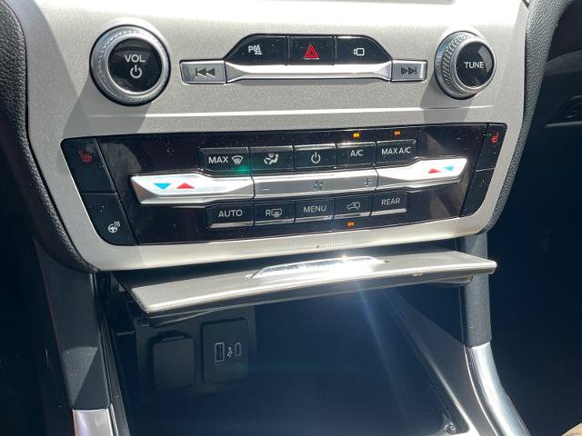 Certified 2022 Ford Explorer XLT w/ Equipment Group 202A AWD/4WD image 14