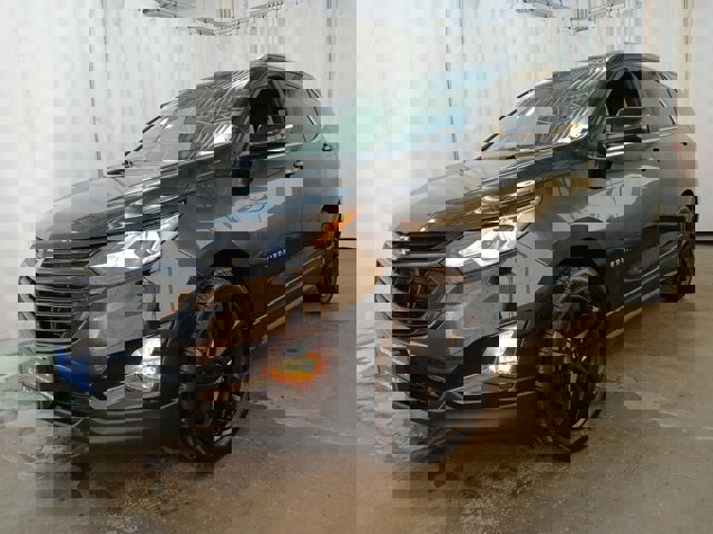 Used 2020 Chevrolet Equinox LT w/ Midnight Edition image 6