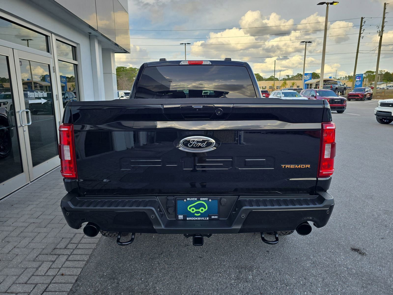 Certified 2022 Ford F150 Tremor w/ Equipment Group 401A Mid image 9