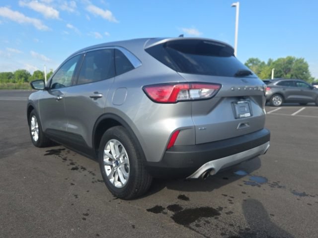 Certified 2022 Ford Escape SE FWD image 14