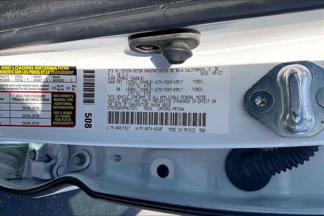 Used 2023 Toyota Tacoma 4x4 Double Cab image 36
