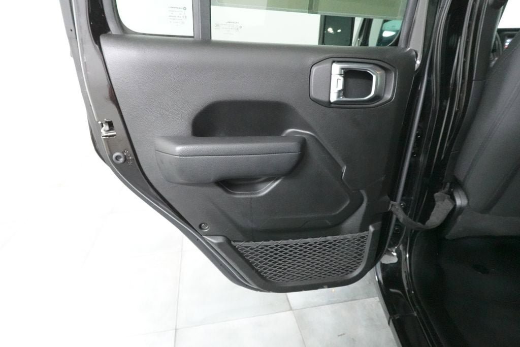 Used 2022 Jeep Gladiator Sport AWD/4WD image 28