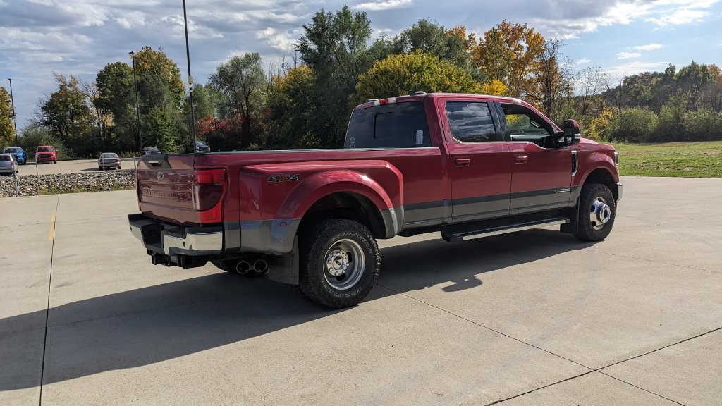 Certified 2022 Ford F350 Lariat w/ Lariat Ultimate Package AWD/4WD image 3