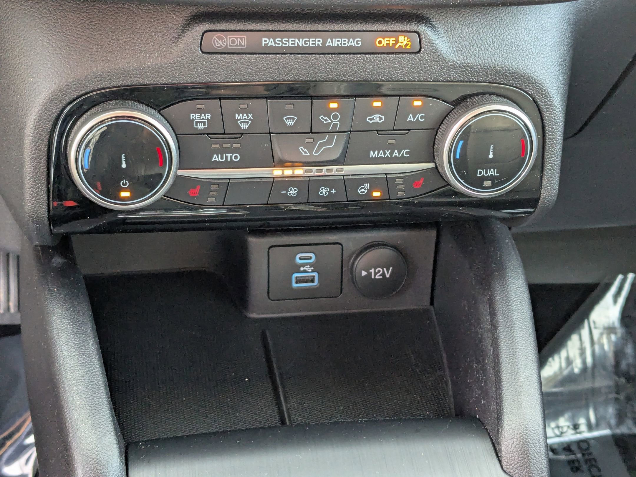 Certified 2022 Ford Escape SEL image 23