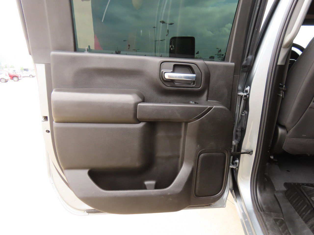 Used 2024 Chevrolet Silverado 2500 Custom w/ Custom Value Package image 17