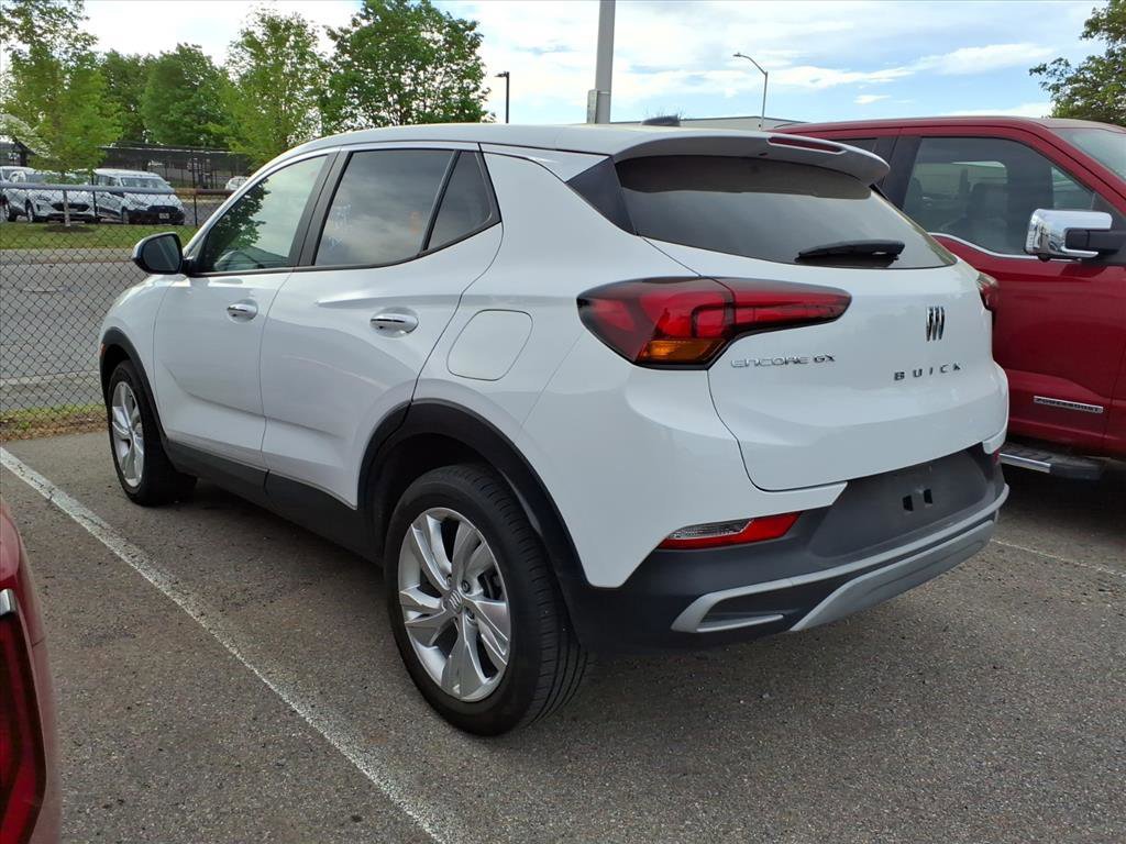 Used 2025 Buick Encore GX Preferred FWD image 2