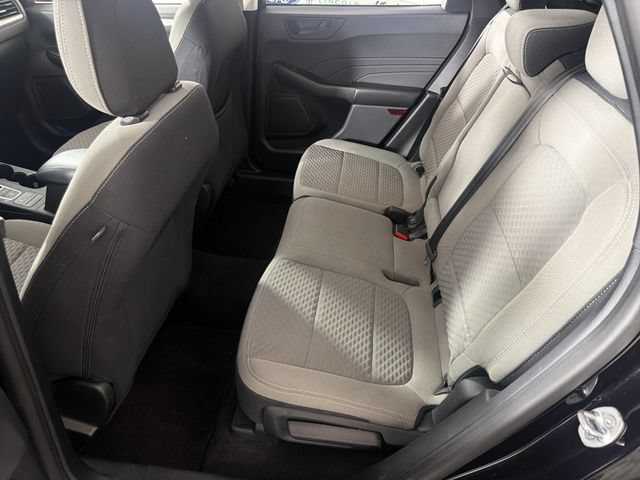 Certified 2022 Ford Escape SE w/ SE Sport Appearance Package FWD image 18