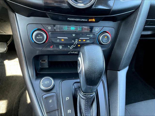Certified 2017 Ford Focus SEL w/ Cold Weather Package FWD image 17