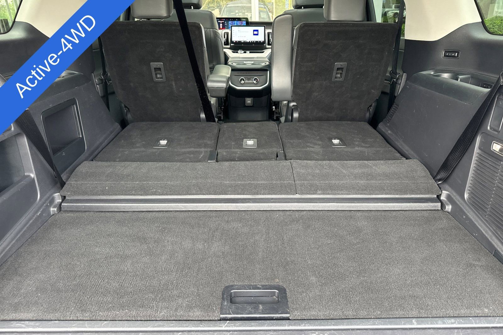 Certified 2025 Ford Expedition Active AWD/4WD image 17