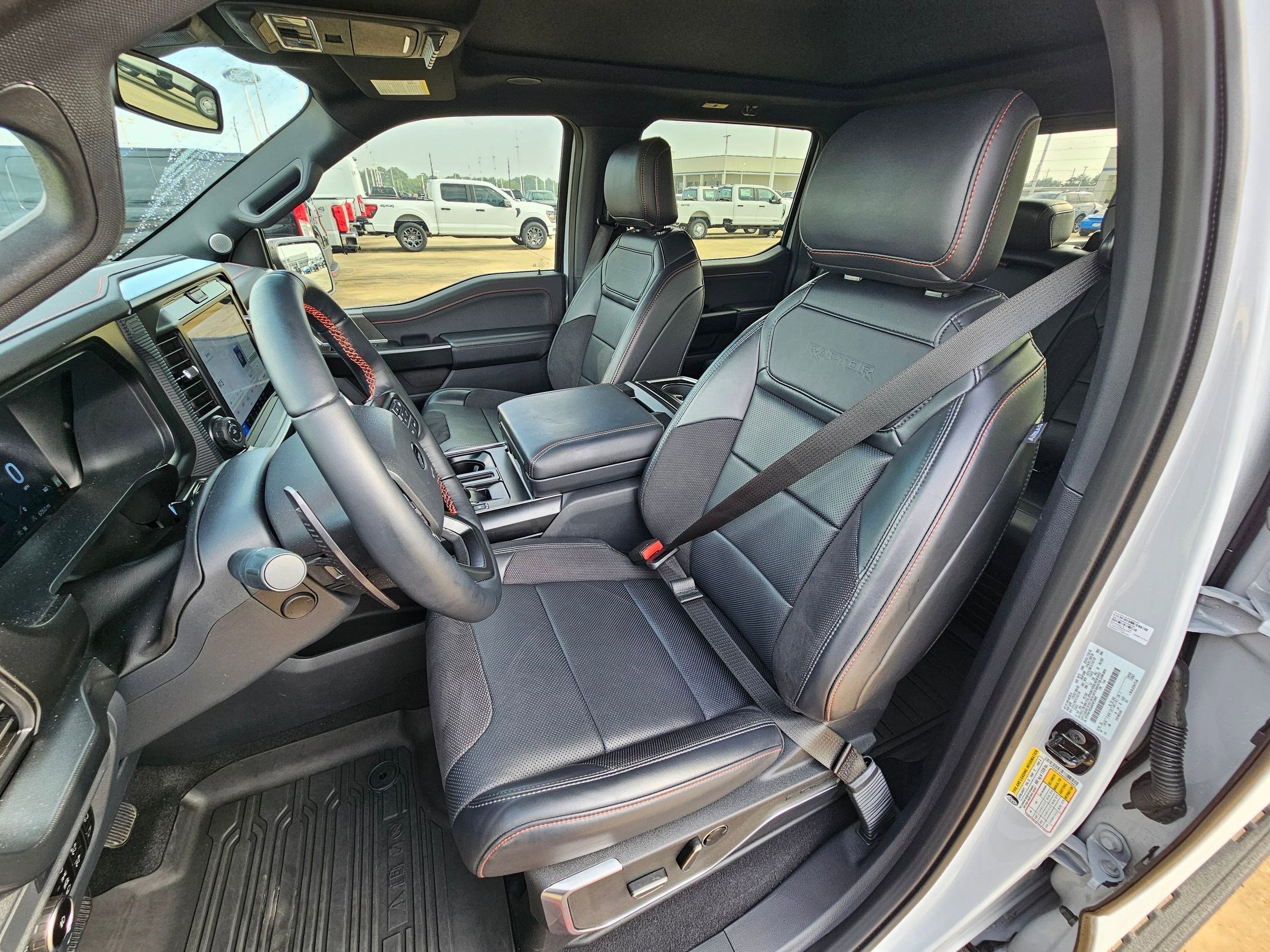 Certified 2025 Ford F150 Raptor AWD/4WD image 17